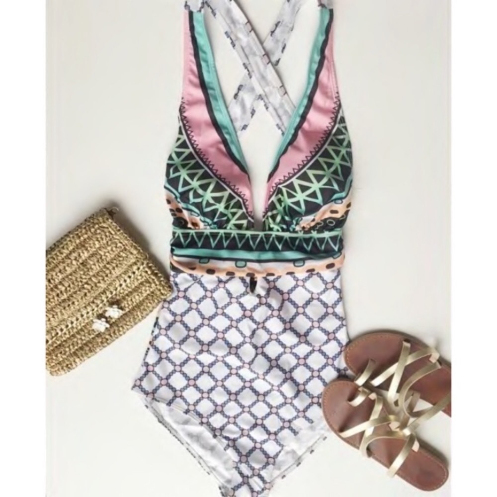 PRINTED KEYHOLE ONE PIECE SWIMSUIT